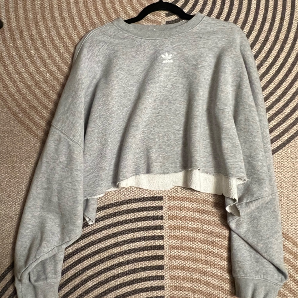 Cropped Women’s Adidas Sweatshirt XL